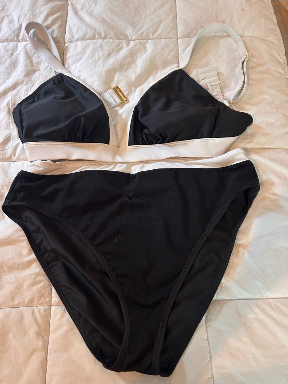 Shade & Shore Black and White Bikini Set